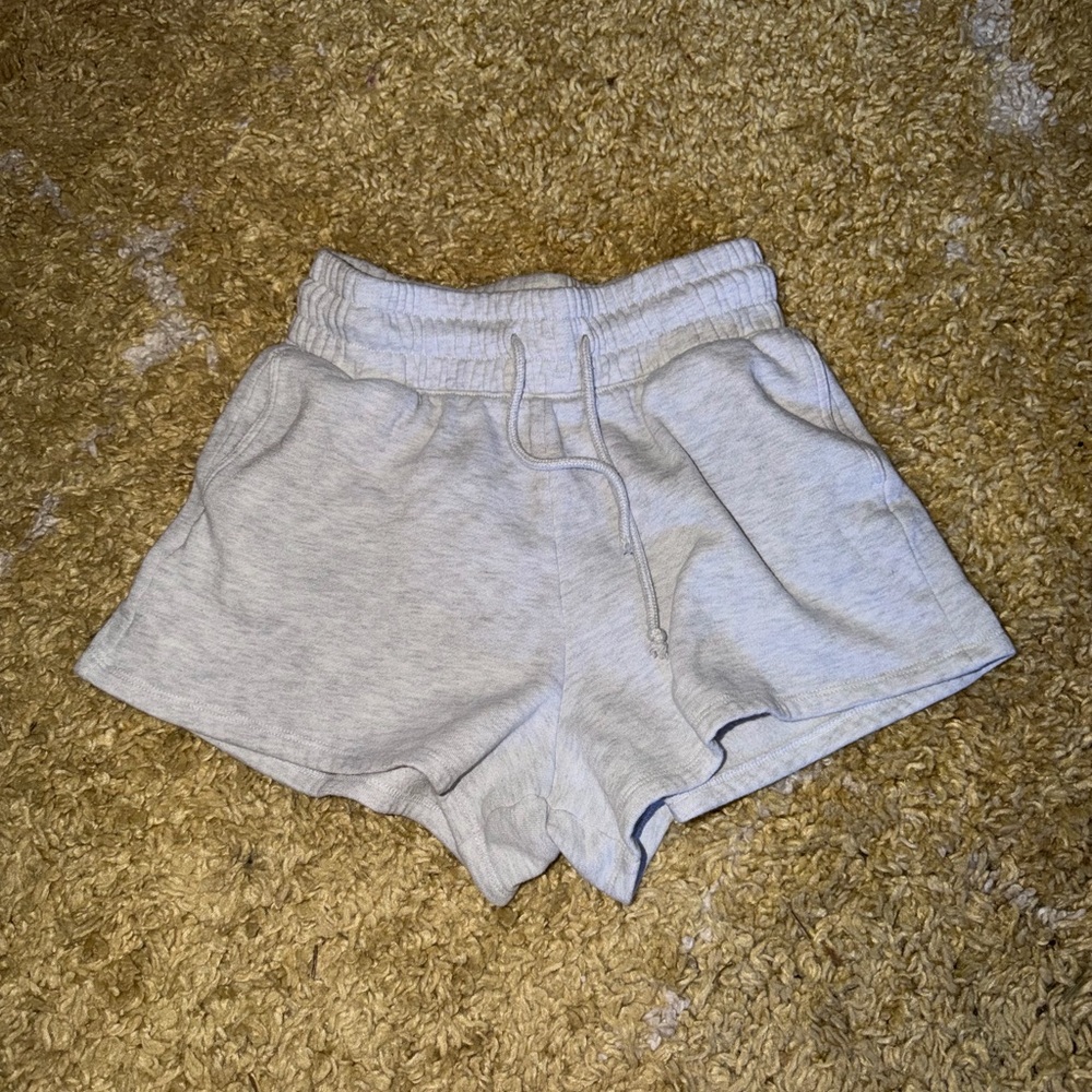 Bluenotes Women's Light Gray Athletic Shorts